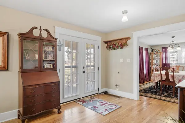 818 Riverside Dr, Nashville, TN 37206