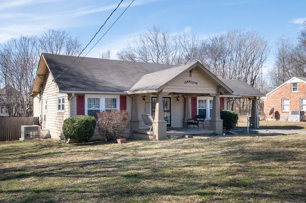 818 Riverside Dr, Nashville, TN 37206