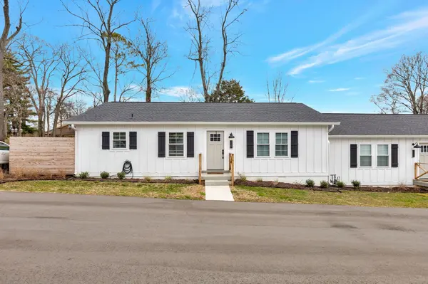2128E F Sharondale Drive, Nashville, TN 37215