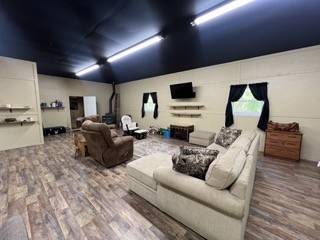 7988 Highway 118,  Dukedom,  TN 38226