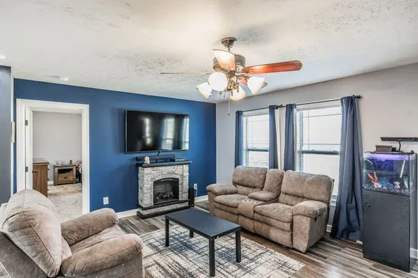 4242 Blake Ln, White House, TN 37188