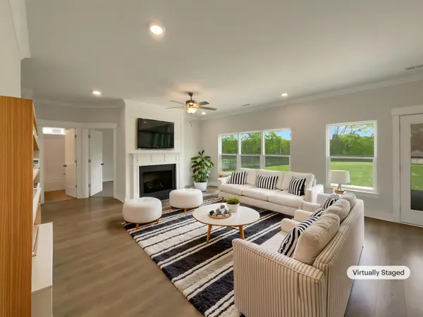 210 Beulah Rose Dr, Murfreesboro, TN 37128