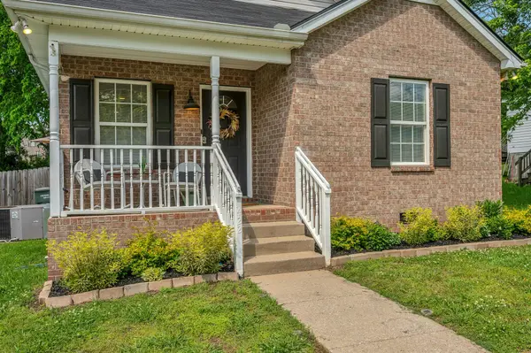 426 Hadleys Bend Blvd, Old Hickory, TN 37138