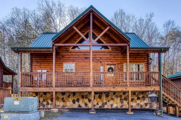 555 Blackberry Ridge Way,  Pigeon Forge,  TN 37863