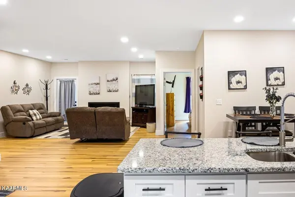 1038 Patriots Landing Drive, Dandridge, TN 37725
