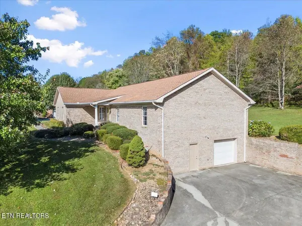 995 Pinewood Circle, Morristown, TN 37814