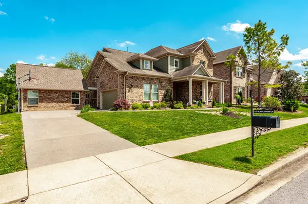 233 Blackthorn Ln, Gallatin, TN 37066