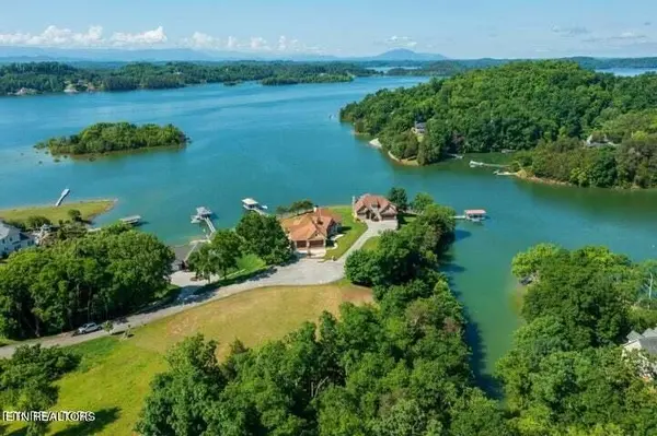 608 Watercrest Lane, Dandridge, TN 37725