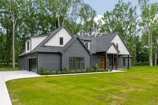 155 Hickory Grove Dr, Morrison, TN 37357
