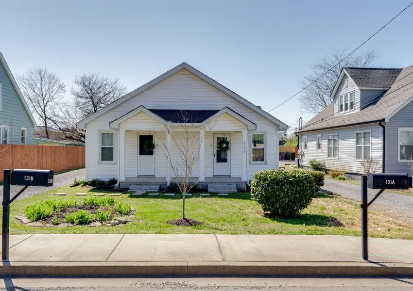 131 E Park Ave, Gallatin, TN 37066
