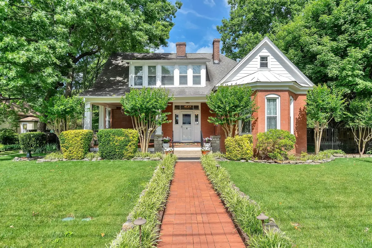310 Lincoln Ave #N, Fayetteville, TN 37334