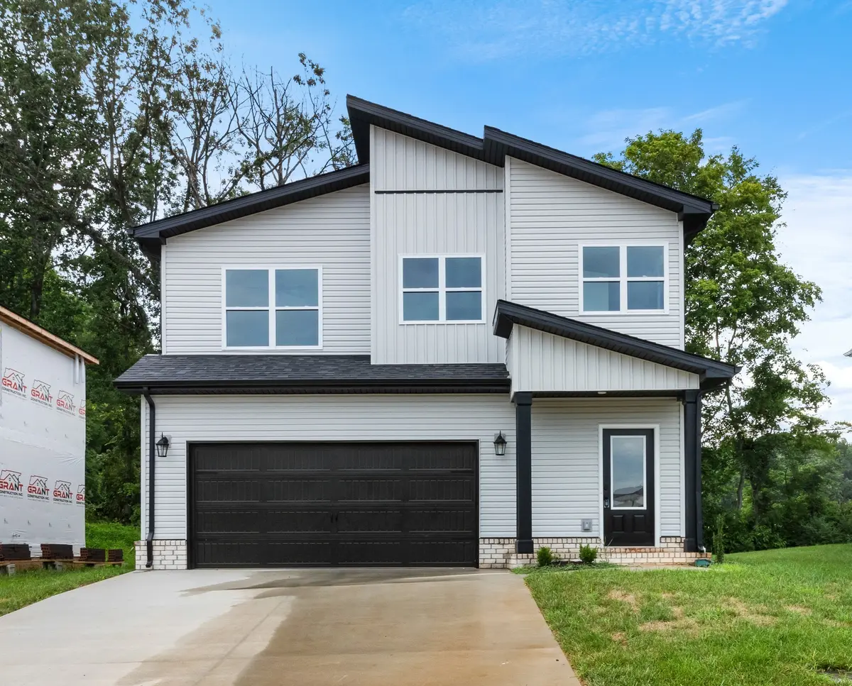 245 Wesson Dr, Clarksville, TN 37043