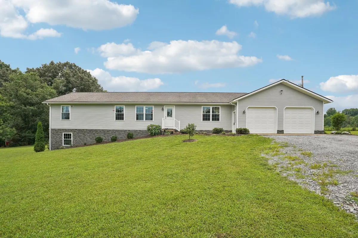 8569 Old Nashville Hwy, Woodbury, TN 37190