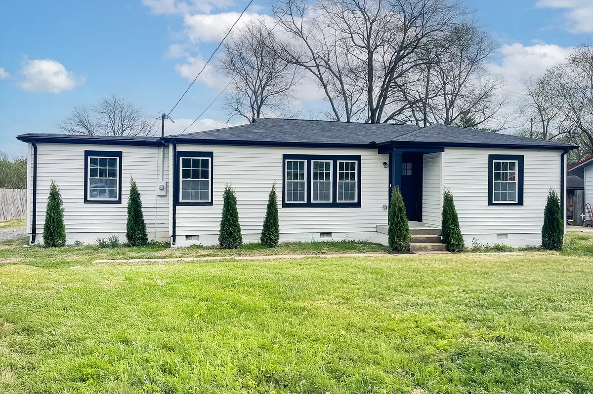 621 Martha Ave, Gallatin, TN 37066