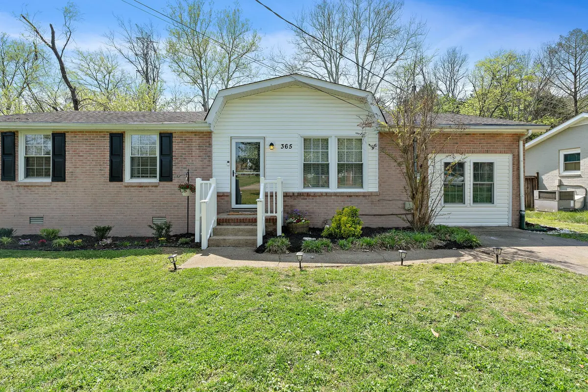365 Janette Ave, Goodlettsville, TN 37072