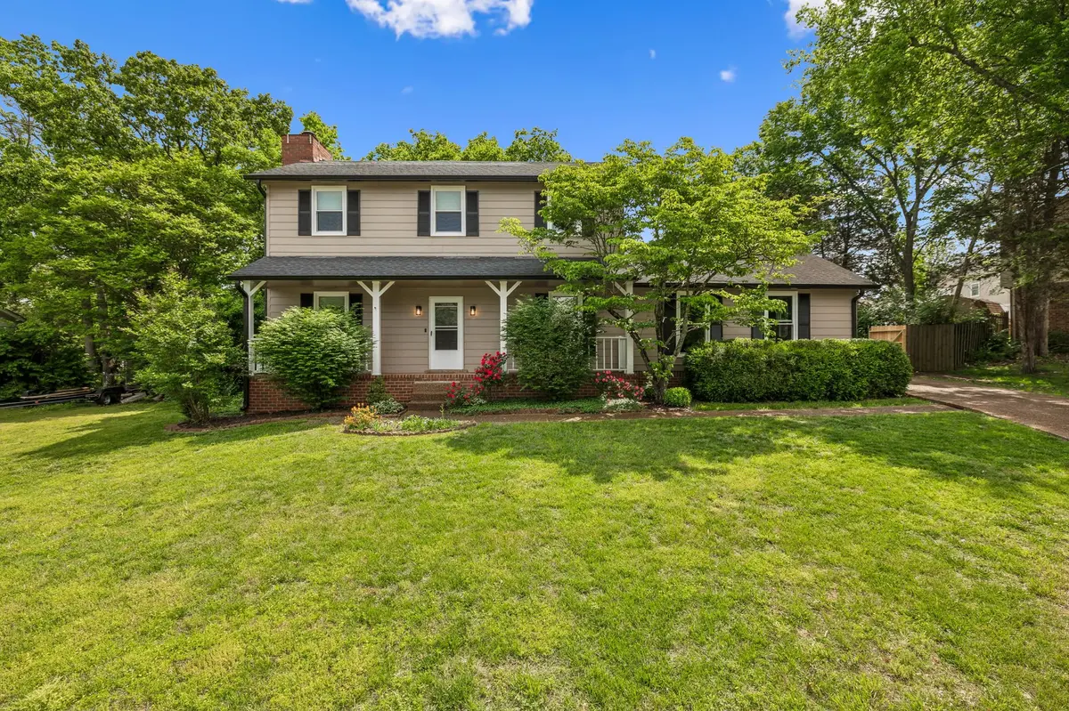 3526 Wood Bridge Dr, Nashville, TN 37217