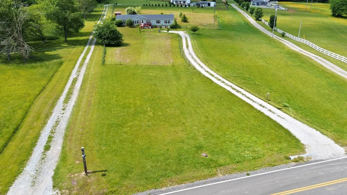 4766 Boyd Holland Rd, Springfield, TN 37172