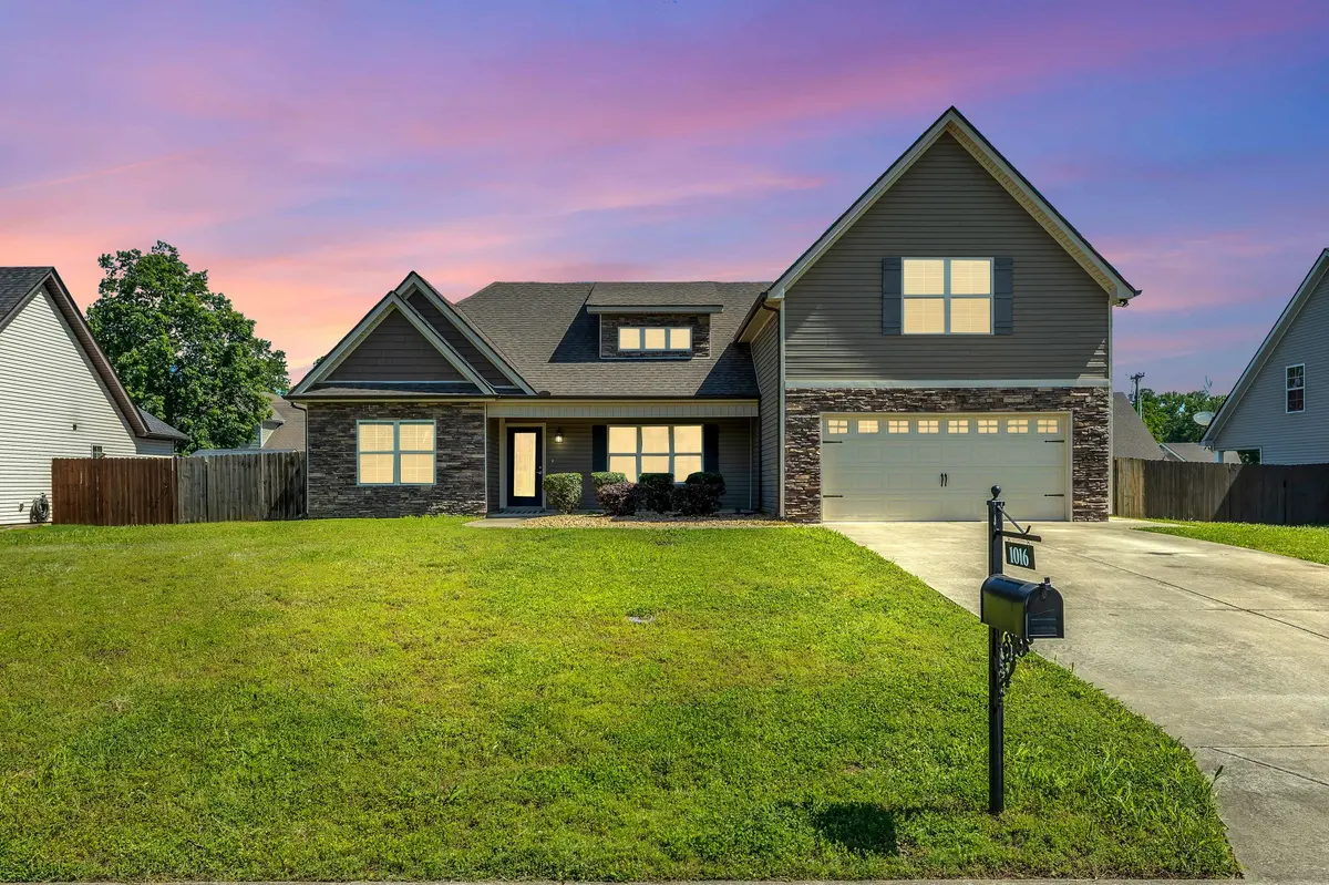 1016 Watergate Dr, Smyrna, TN 37167
