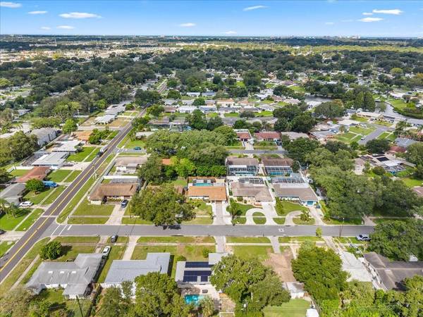 490 E LAKE DR, Largo, FL, 33771 photo 68