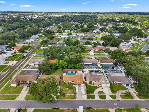 490 E LAKE DR, Largo, FL, 33771 photo 52