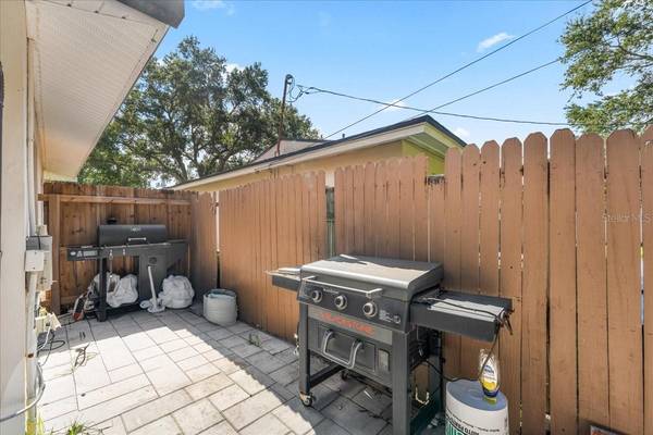 490 E LAKE DR, Largo, FL, 33771 photo 35