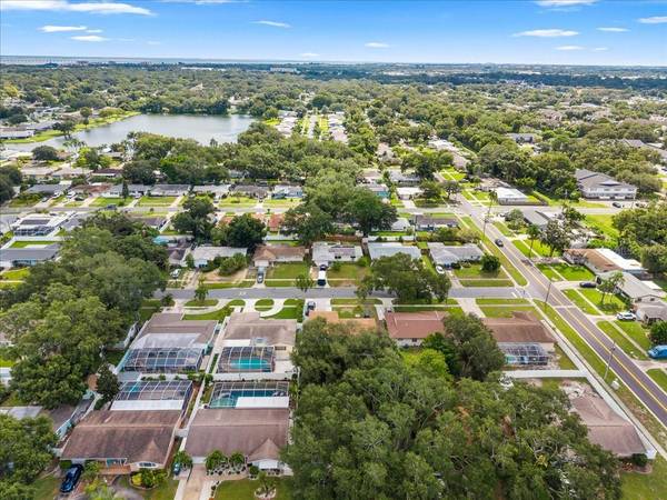 490 E LAKE DR, Largo, FL, 33771 photo 59