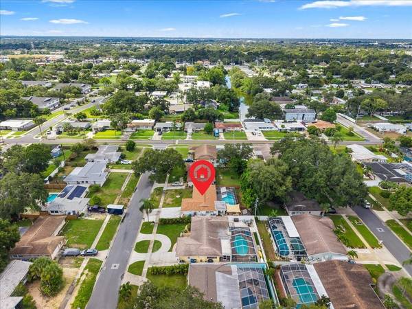 490 E LAKE DR, Largo, FL, 33771 photo 44