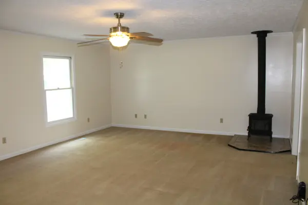 2716 Preakness Dr, Cookeville, TN 38506