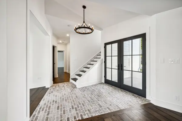 6637 River View Dr, Nashville, TN 37209