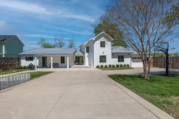 6637 River View Dr, Nashville, TN 37209