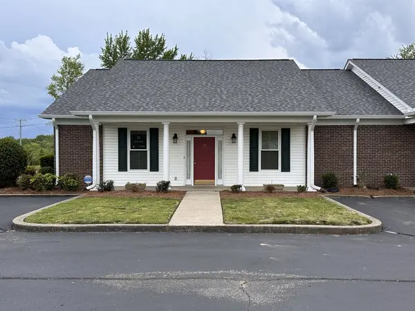 705 Blackpatch Dr #20, Springfield, TN 37172