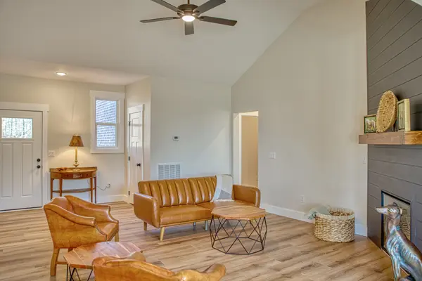 3512 Brookstone Dr, Cookeville, TN 38506