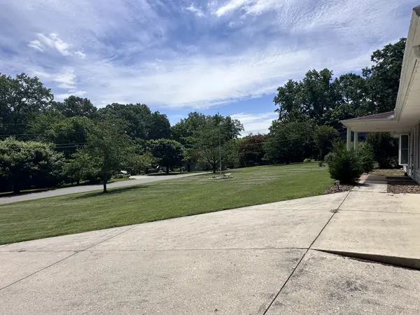 126 Trotters Cir, Estill Springs, TN 37330