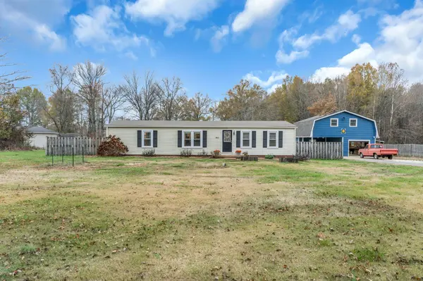 3813 Highway 76, Cottontown, TN 37048