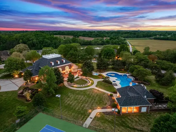 285 Lakeside Way, Bowling Green, KY 42103