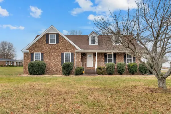 818 Brookhaven Cir, Shelbyville, TN 37160