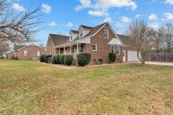 818 Brookhaven Cir, Shelbyville, TN 37160