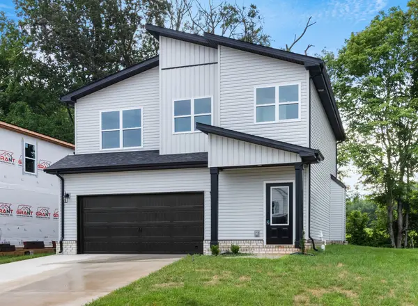 245 Wesson Dr, Clarksville, TN 37043