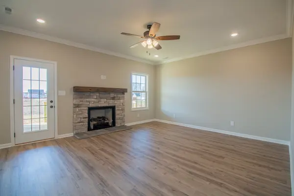 582 Summerfield, Clarksville, TN 37040