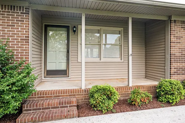 294 Tanglewood Trl, Estill Springs, TN 37330