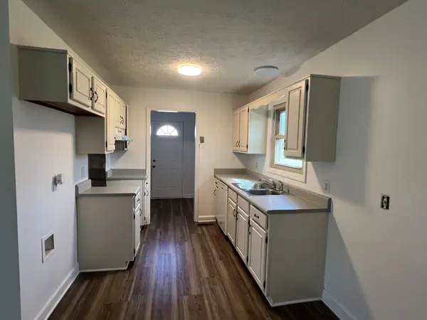 301 Donal Ter, White House, TN 37188