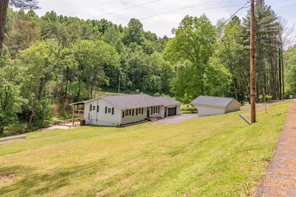 756 Shasteen Hollow Rd, Lynchburg, TN 37352