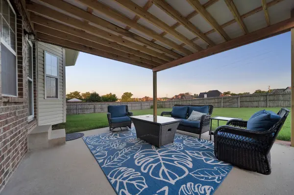737 Starpoint Dr, Gallatin, TN 37066