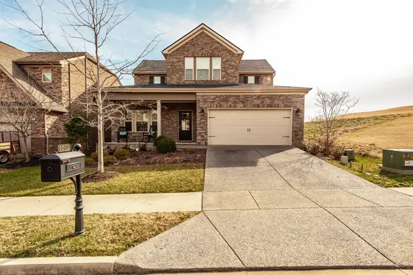1052 Fenner Ln, Gallatin, TN 37066