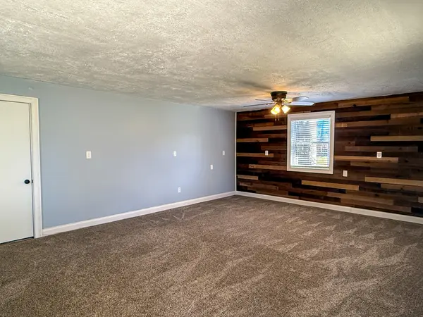 158 Coop Rd, Bell Buckle, TN 37020