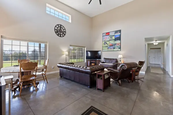 2688 Sturgeon Creek Rd, Cedar Hill, TN 37032