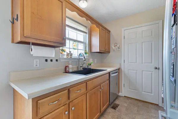 722 Eaglesham Dr, Christiana, TN 37037