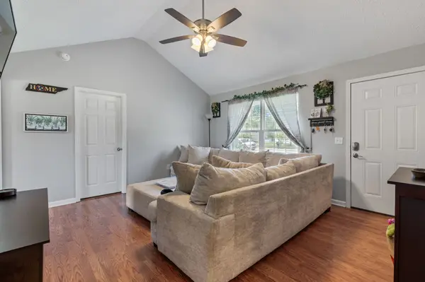 722 Eaglesham Dr, Christiana, TN 37037