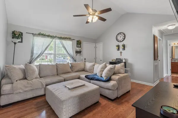 722 Eaglesham Dr, Christiana, TN 37037