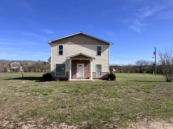 99 Clayton Dr, Lobelville, TN 37097